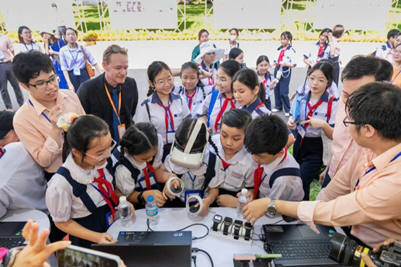 50 năm giáo dục TPHCM và mô hình giảng dạy tiếng Anh theo chuẩn quốc tế