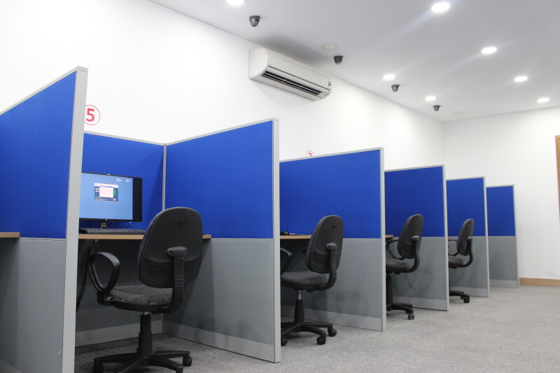 Quy trình tổ chức thi PTE Academic tại EMG Education