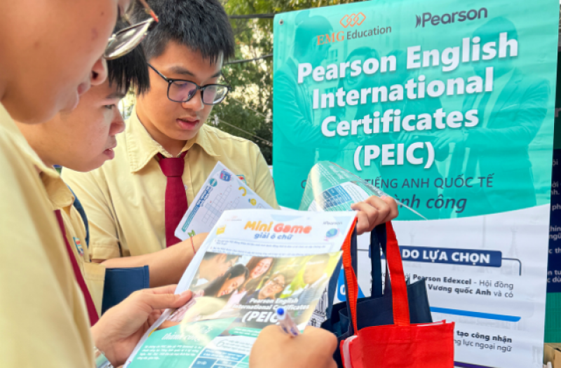 PEIC có lợi ích gì cho học sinh ngoài việc miễn thi tiếng Anh THPT?