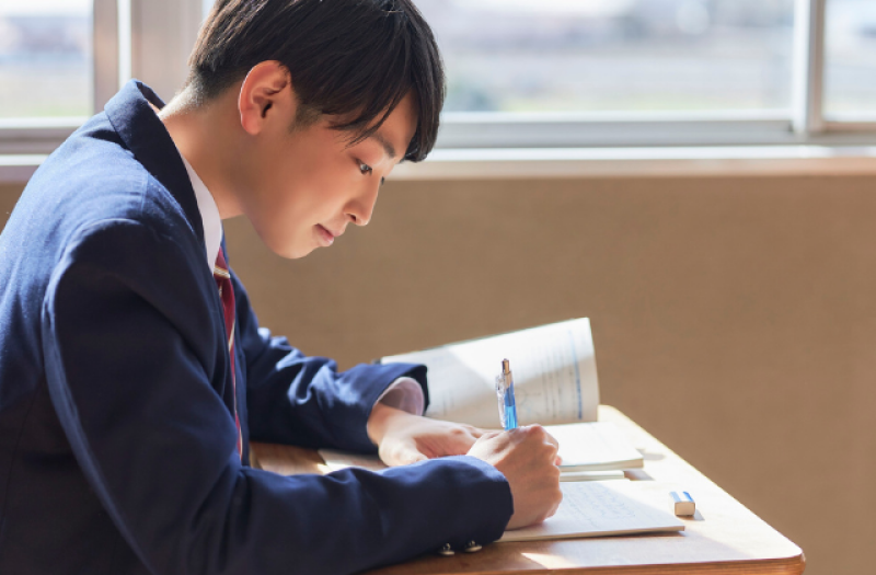 Thi PEIC trước kỳ thi THPT bao lâu là hợp lý?