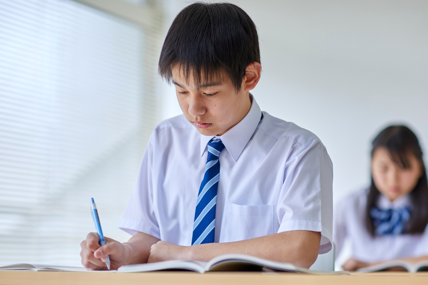 ALT1_thi-peic-truoc-ky-thi-thpt-bao-lau-la-hop-ly