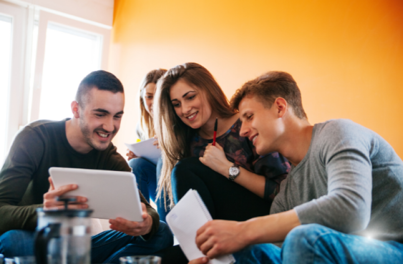 Vì sao chứng chỉ tiếng Anh PEIC được xem là bài thi đánh giá năng lực thực tế?