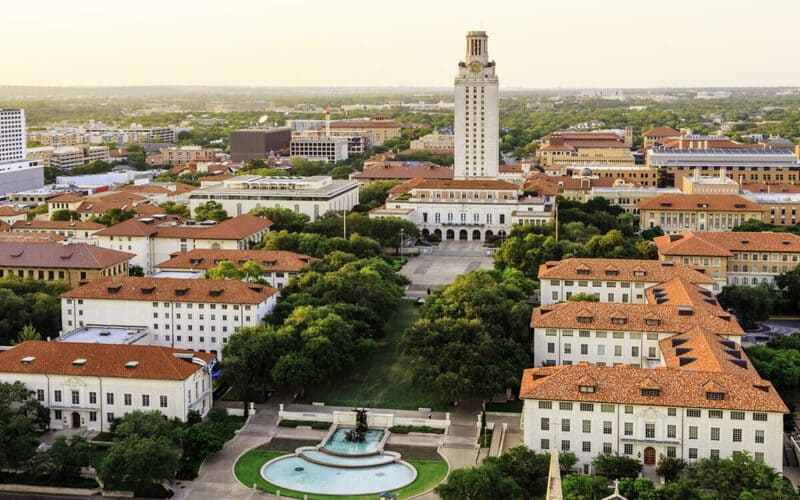 university-of-texas-at-austin-act-emg.vn