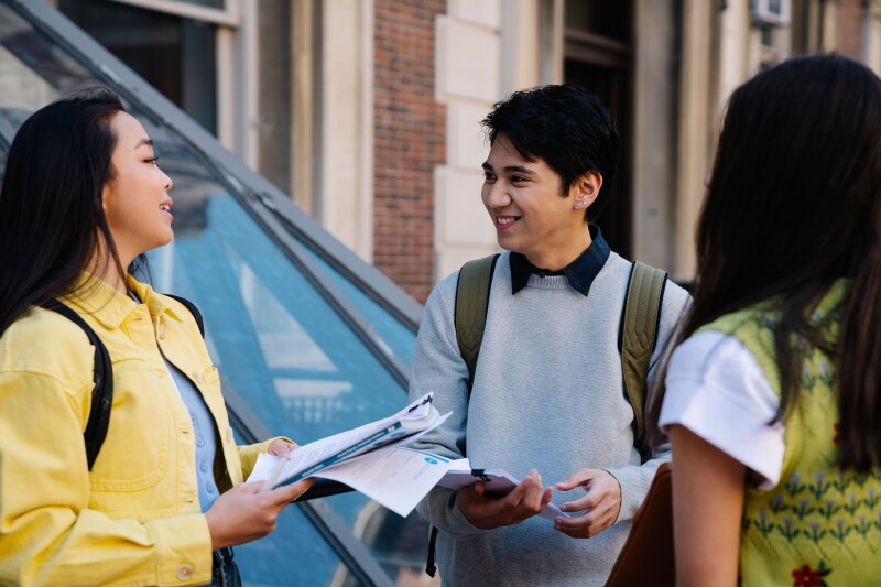Quy trình làm thủ tục thi PTE Academic như thế nào?